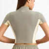 Top corto con zip in jersey di cotone color block in Mineral Top corto con zip in jersey di cotone color block in Mineral