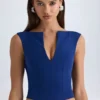 Top corto Kadie con apertura frontale in True Navy Top corto Kadie con apertura frontale in True Navy