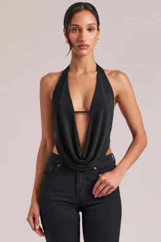 Top drappeggiato con collo a cappuccio Zenna in nero