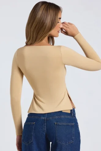 Top Fiora in Modal con scollo a cuore in color sabbia