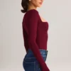 Top Kaia in modal a maniche lunghe con scollo quadrato, color vino Top Kaia in modal a maniche lunghe con scollo quadrato, color vino