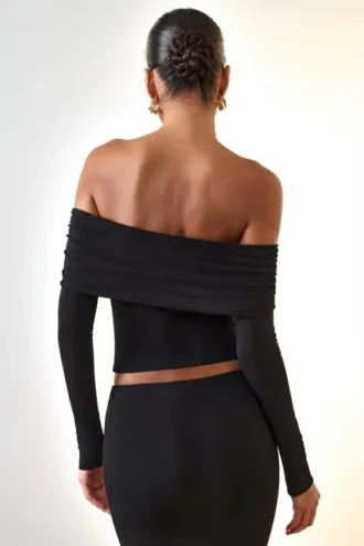 Top Kesia in Modal con spalle scoperte e maniche lunghe, colore nero