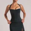 Top lungo con scollo all’americana Vita in nero Top lungo con scollo all’americana Vita in nero