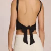 Top Norelle in Modal con lacci sul retro, colore nero Top Norelle in Modal con lacci sul retro, colore nero
