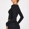 Top Retta a maniche lunghe con collo quadrato in modal a coste, colore nero Top Retta a maniche lunghe con collo quadrato in modal a coste, colore nero