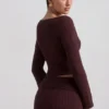 Top Wilona in maglia a costine con scollo a V, colore Espresso Top Wilona in maglia a costine con scollo a V, colore Espresso