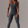 Tuta Intera con cut-out a tutta lunghezza in grigio Tuta Intera con cut-out a tutta lunghezza in grigio