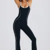 Tuta Intera Petite Soft Active con schiena scoperta in nero Tuta Intera Petite Soft Active con schiena scoperta in nero