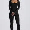 Tuta intera senza cuciture Super Sculpt in nero Tuta intera senza cuciture Super Sculpt in nero