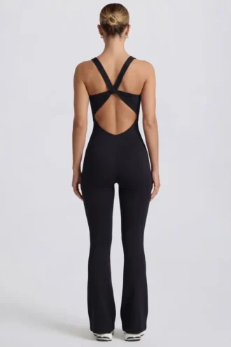 Tuta Intera Soft Active con cut-out sulla schiena in nero
