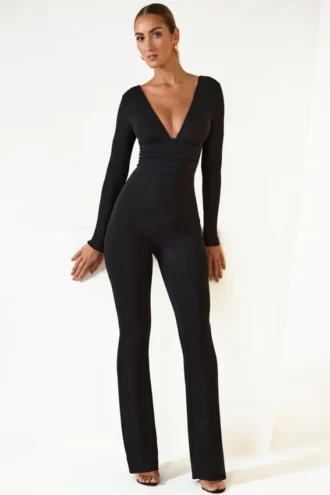 Tuta intera svasata con scollo profondo e ruches in TENCEL™ Modal, colore nero
