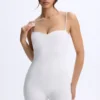 Tuta intera Vera in Modal con scollo a cuore e schiena scoperta, colore bianco Tuta intera Vera in Modal con scollo a cuore e schiena scoperta, colore bianco