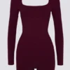 Tuta Soft Active con schiena scoperta in bordeaux Tuta Soft Active con schiena scoperta in bordeaux