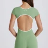 Tuta Soft Active con schiena scoperta in verde Tuta Soft Active con schiena scoperta in verde
