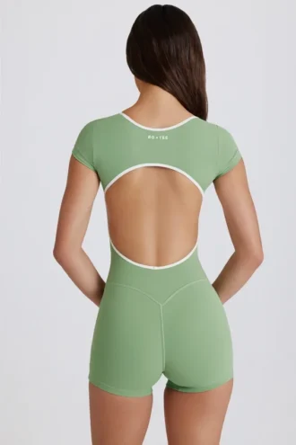 Tuta Soft Active con schiena scoperta in verde Tuta Soft Active con schiena scoperta in verde