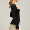 Vestito a corsetto plissettato a strati Darline in nero Vestito a corsetto plissettato a strati Darline in nero