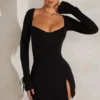 Vestito A-line a maniche lunghe Amryn in nero Vestito A-line a maniche lunghe Amryn in nero