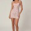 Vestito A-line con decorazioni Adia in rosa tenue Vestito A-line con decorazioni Adia in rosa tenue