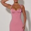 Vestito A-line con scollo all’americana e dettaglio a cuore Lenore in rosa antico Vestito A-line con scollo all’americana e dettaglio a cuore Lenore in rosa antico