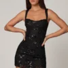 Vestito A-line decorato Adia in nero Vestito A-line decorato Adia in nero