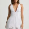 Vestito A-line in popeline di cotone con ricami Calina, bianco Vestito A-line in popeline di cotone con ricami Calina, bianco