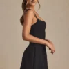 Vestito A-line plissettato con fiocco Cressida in nero Vestito A-line plissettato con fiocco Cressida in nero