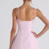 Vestito A-line plissettato con fiocco Cressida in rosa tenue Vestito A-line plissettato con fiocco Cressida in rosa tenue