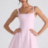 Vestito A-line plissettato con fiocco Cressida in rosa tenue Vestito A-line plissettato con fiocco Cressida in rosa tenue