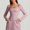 Vestito A-line strutturato a righe sottili Ksenia in color malva Vestito A-line strutturato a righe sottili Ksenia in color malva