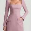 Vestito A-line strutturato a righe sottili Ksenia in color malva Vestito A-line strutturato a righe sottili Ksenia in color malva