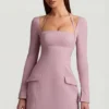 Vestito A-line strutturato a righe sottili Ksenia in color malva Vestito A-line strutturato a righe sottili Ksenia in color malva