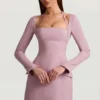 Vestito A-line strutturato a righe sottili Ksenia in color malva Vestito A-line strutturato a righe sottili Ksenia in color malva
