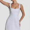 Vestito A-line strutturato con decorazioni Dominique in bianco Vestito A-line strutturato con decorazioni Dominique in bianco