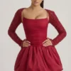 Vestito Aletta con orlo a palloncino decorato in rosso Vestito Aletta con orlo a palloncino decorato in rosso