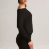 Vestito avvolgente con spalle scoperte in modal Mira, nero