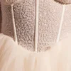 Vestito Calliope con maniche lunghe e gonna in tulle decorato, color avorio Vestito Calliope con maniche lunghe e gonna in tulle decorato, color avorio