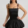 Vestito Cirilla con fiocco e orlo a palloncino arricciato, nero Vestito Cirilla con fiocco e orlo a palloncino arricciato, nero