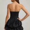 Vestito corto a corsetto con orlo a palloncino in raso Laela, nero