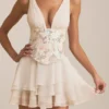 Vestito corto a corsetto con volant e decorazioni Sakura in avorio