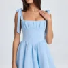 Vestito corto a corsetto drappeggiato Bellamy in blu polvere