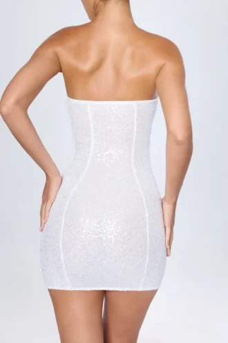 Vestito corto a fascia con decorazioni Cassidy in bianco