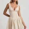 Vestito corto A-line con fiocco in broderie anglaise Sabina, colore avorio Vestito corto A-line con fiocco in broderie anglaise Sabina, colore avorio