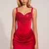 Vestito corto A-line con scollo a cuore in raso Ellis, colore rosso rosa Vestito corto A-line con scollo a cuore in raso Ellis, colore rosso rosa