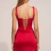 Vestito corto A-line con scollo a cuore in raso Ellis, colore rosso rosa Vestito corto A-line con scollo a cuore in raso Ellis, colore rosso rosa