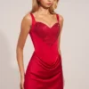 Vestito corto A-line con scollo a cuore in raso Ellis, colore rosso rosa Vestito corto A-line con scollo a cuore in raso Ellis, colore rosso rosa