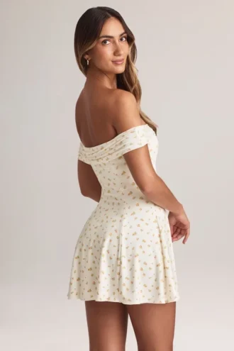 Vestito corto a trapezio con spalle scoperte Jaida in Modal con stampa floreale