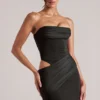 Vestito corto aderente a fascia Veda in nero Vestito corto aderente a fascia Veda in nero