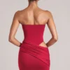 Vestito corto aderente a fascia Veda in rosso ciliegia