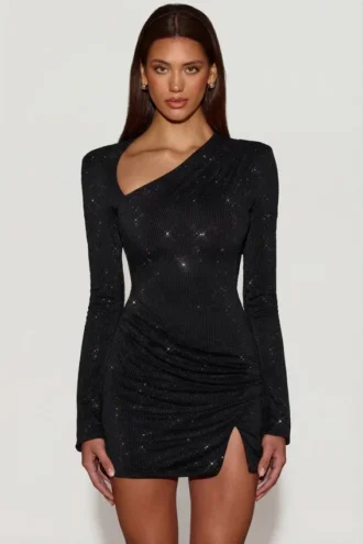 Vestito corto aderente asimmetrico con decorazioni Nevina in nero