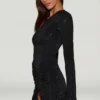 Vestito corto aderente asimmetrico con decorazioni Nevina in nero